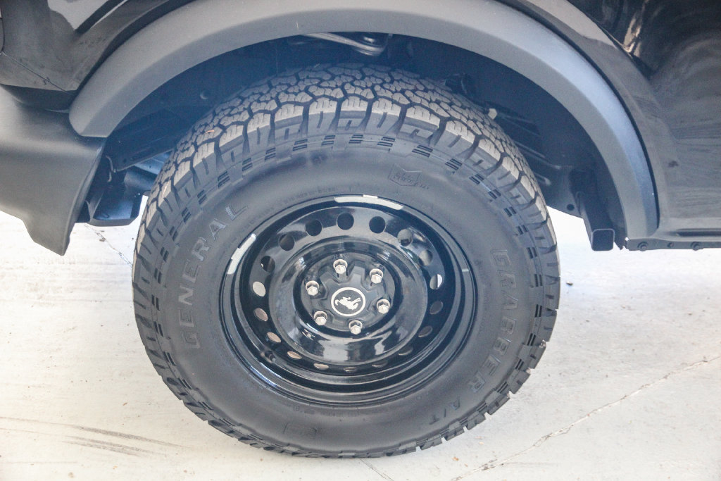 Used 2023 Ford Bronco 4-Door AWD/4WD image 11
