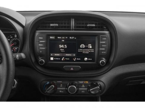 Certified 2022 Kia Soul LX w/ Technology Package FWD image 13