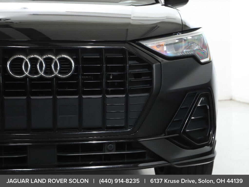Used 2022 Audi Q3 2.0T Premium w/ Black Optic Sport Package AWD/4WD image 44