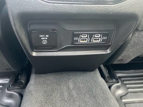 Used 2023 Jeep Grand Cherokee Altitude AWD/4WD image 20