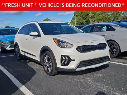 Certified 2022 Kia Niro LXS