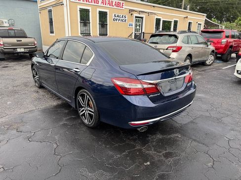 Used 2017 Honda Accord Sport Special Edition image 6