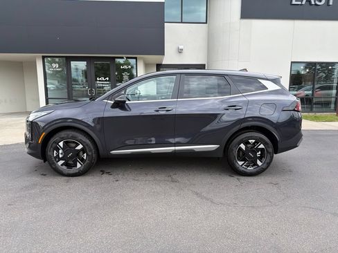 New 2026 Kia Sportage LX AWD/4WD image 2