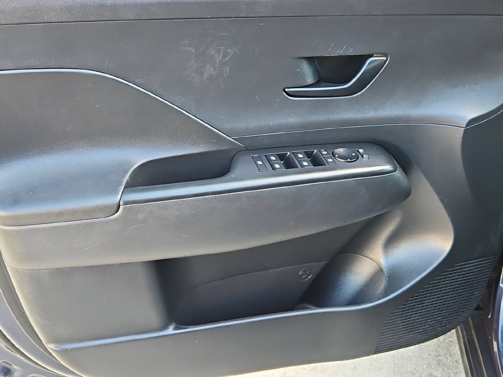 Used 2026 Hyundai Kona SEL Sport FWD image 9