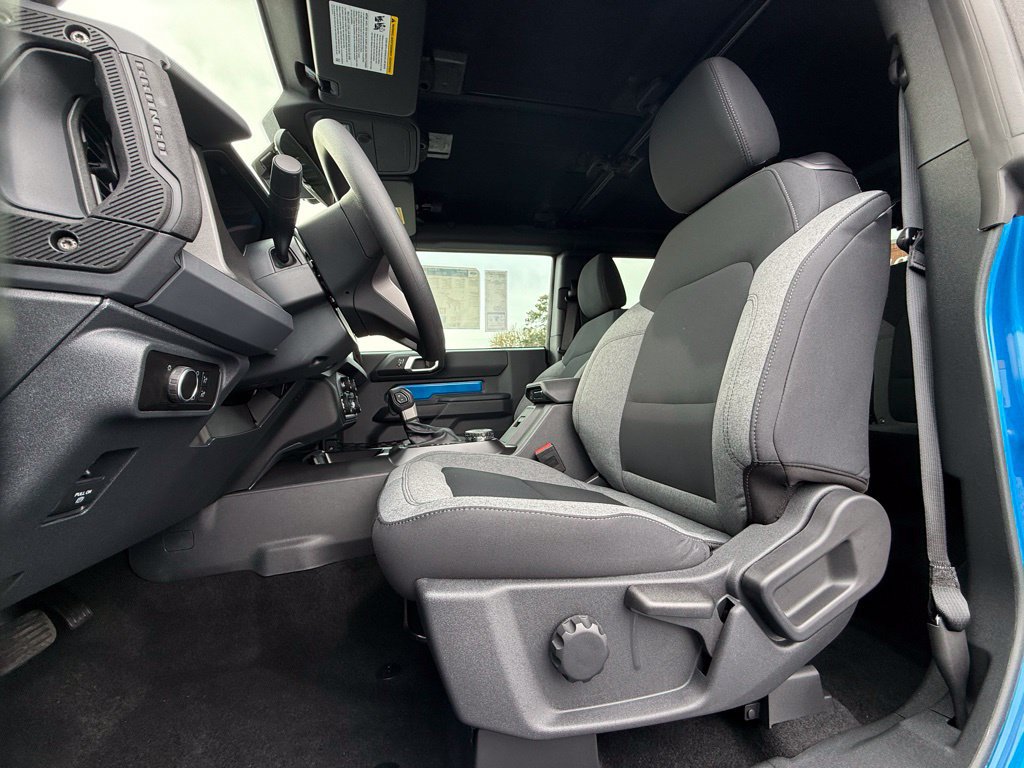 Used 2025 Ford Bronco 2-Door w/ Sasquatch Package AWD/4WD image 11