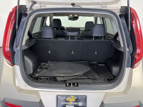 Used 2020 Kia Soul EX FWD image 14