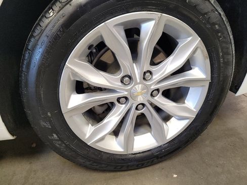 Used 2022 Chevrolet Malibu LT image 31