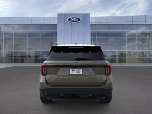 New 2026 Ford Explorer ST-Line w/ ST-Line Street Pack AWD/4WD image 5