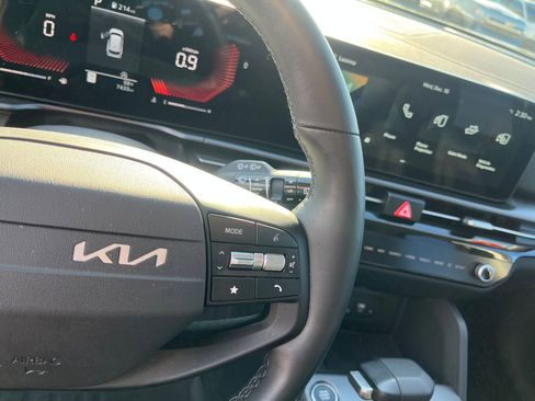 Used 2026 Kia Sportage EX image 20