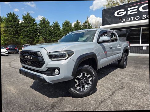 Used 2019 Toyota Tacoma TRD Off-Road w/ TRD Premium Off Road Package AWD/4WD image 1