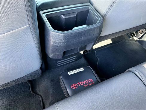 Used 2025 Toyota Tacoma TRD Off-Road AWD/4WD image 28