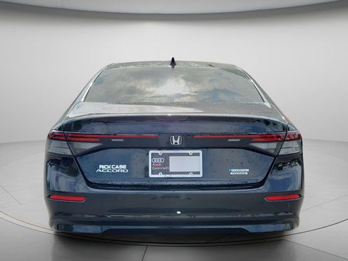 Used 2025 Honda Accord Touring image 5