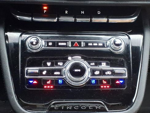 Certified 2022 Lincoln Corsair Reserve w/ Elements Package image 20