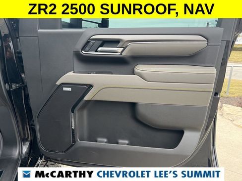 Certified 2025 Chevrolet Silverado 2500 ZR2 w/ Technology Package image 33
