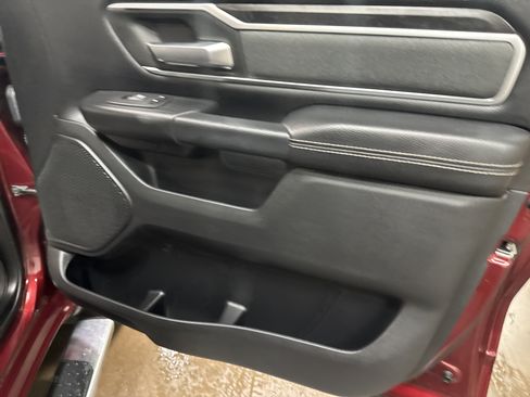 Used 2021 RAM 1500 Big Horn AWD/4WD image 38