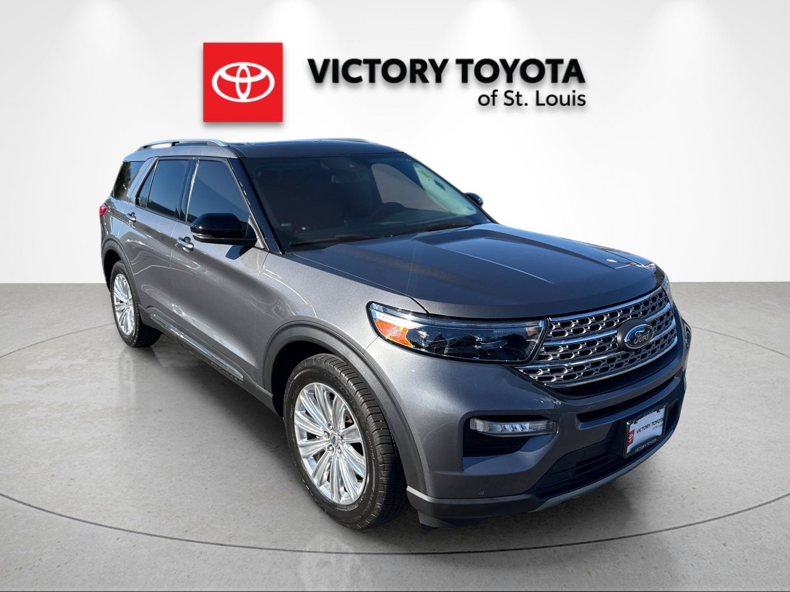 Used 2021 Ford Explorer Limited w/ Equipment Group 301A AWD/4WD image 1
