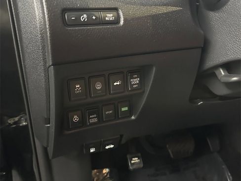 Used 2017 Nissan Rogue SL w/ SL Premium Package image 15