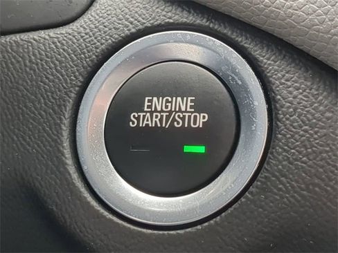 Used 2020 Chevrolet Equinox LS w/ LS Convenience Package image 26