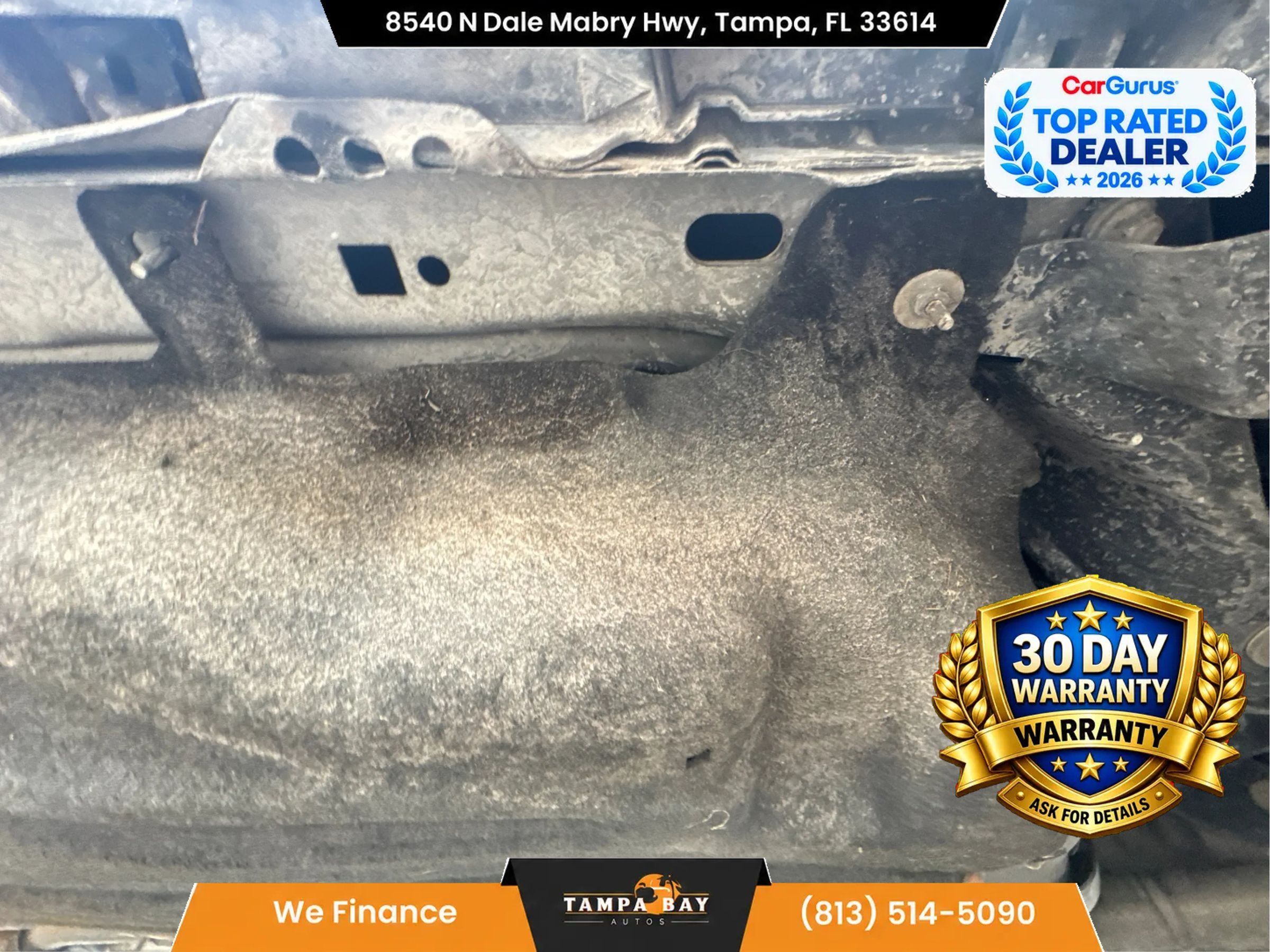 Used 2020 Ford Explorer Platinum w/ Premium Technology Package AWD/4WD image 34