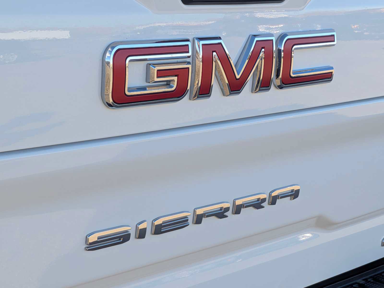 Used 2023 GMC Sierra 3500 AT4 w/ AT4 Premium Plus Package AWD/4WD image 14