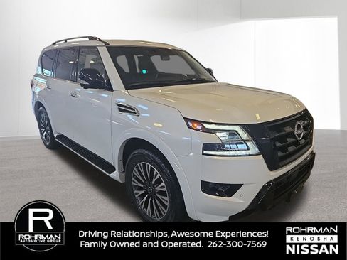 Used 2024 Nissan Armada SL w/ Midnight Edition Package image 9