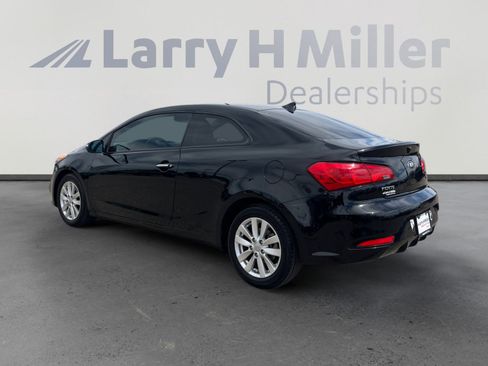 Used 2014 Kia Forte Koup EX w/ EX Premium Package image 3