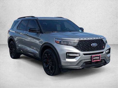 Used 2024 Ford Explorer ST w/ Equipment Group 401A AWD/4WD image 3