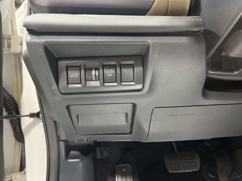 Used 2023 Subaru Outback Limited image 14