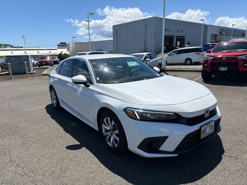 Used 2022 Honda Civic LX image 2