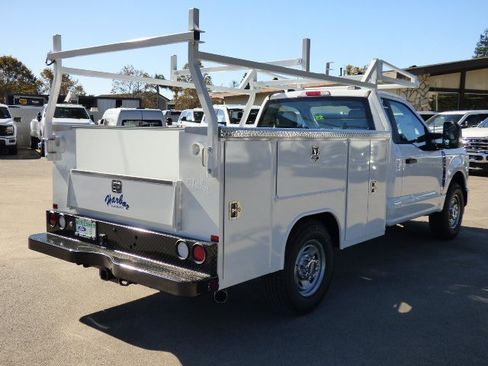 New 2026 Ford F250 XL w/ XL Chrome Package image 7