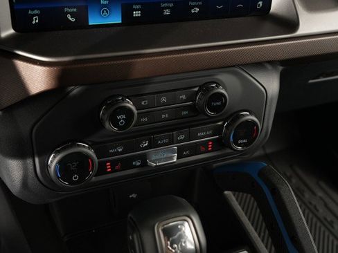 Used 2023 Ford Bronco Outer Banks w/ Sasquatch Package AWD/4WD image 39