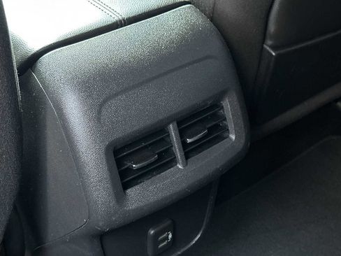 Used 2020 GMC Terrain SLE image 13