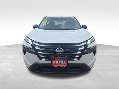 Certified 2025 Nissan Rogue S AWD/4WD image 2