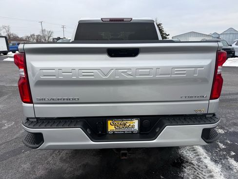 Used 2021 Chevrolet Silverado 1500 Custom image 4