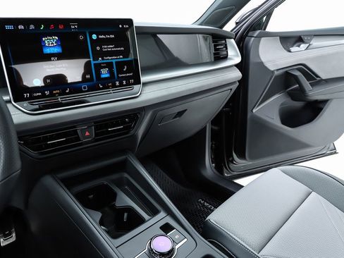 New 2026 Volkswagen Tiguan SE R-Line image 23