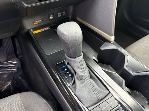 Used 2025 Toyota Camry LE image 41