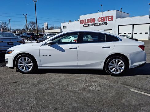 Used 2024 Chevrolet Malibu LT FWD image 2
