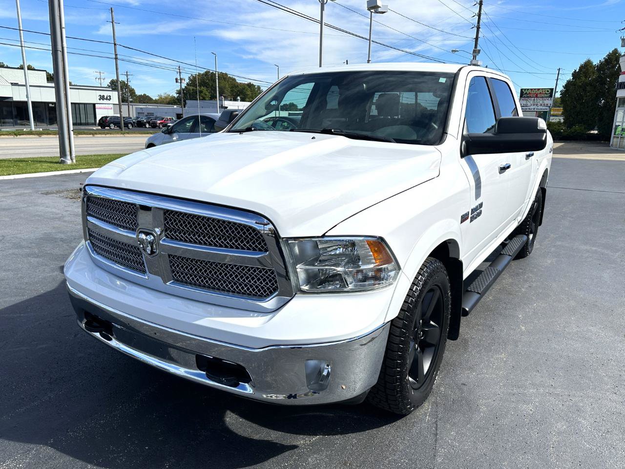Used 2018 RAM 1500 SLT AWD/4WD image 7