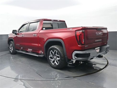 Used 2022 GMC Sierra 1500 SLT w/ SLT Premium Plus Package image 3