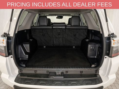Used 2021 Toyota 4Runner TRD Off-Road Premium w/ Moonroof Package AWD/4WD image 5