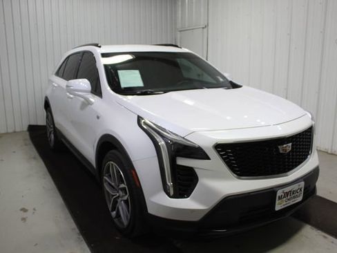 Used 2022 Cadillac XT4 Sport image 1
