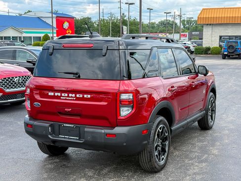 Used 2025 Ford Bronco Sport Outer Banks w/ Outer Banks Tech Package+ AWD/4WD image 16