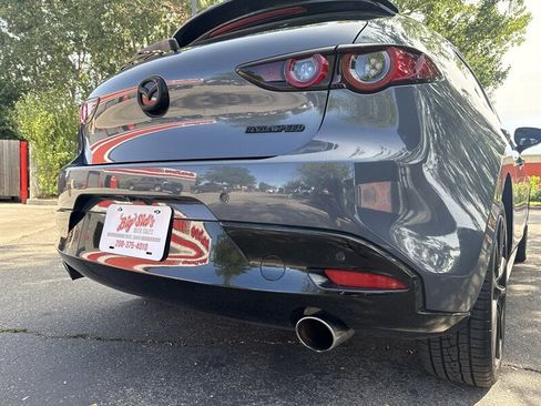 Used 2021 MAZDA MAZDA3 Hatchback w/Premium Plus Pkg AWD/4WD image 10
