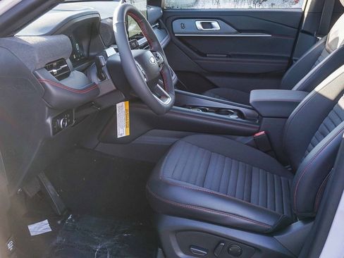 New 2026 Ford Explorer ST-Line w/ ST-Line Street Pack image 17