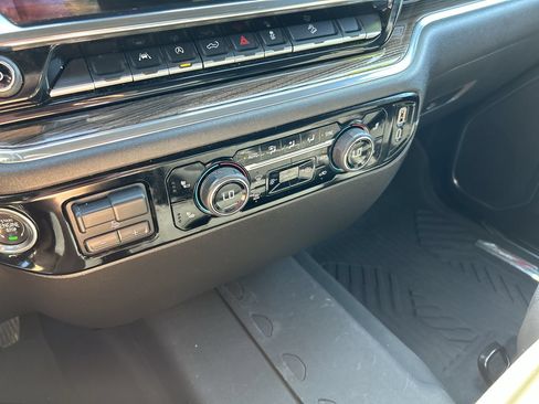Used 2023 Chevrolet Silverado 1500 LT w/ Z71 Off-Road Package AWD/4WD image 29