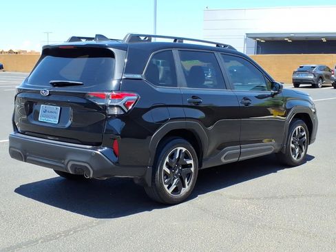 Certified 2025 Subaru Forester Limited AWD/4WD image 7