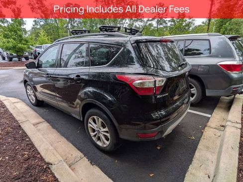 Used 2018 Ford Escape SE w/ SE Sync 3 Package FWD image 4