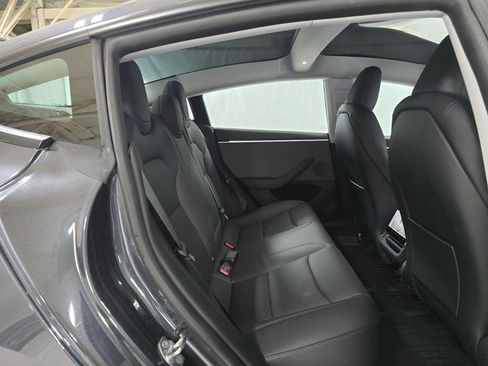 Used 2025 Tesla Model 3 Long Range RWD image 12