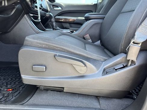 Used 2019 GMC Canyon SLE w/ Driver Alert Package AWD/4WD image 11