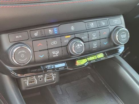 Used 2023 Dodge Durango R/T AWD/4WD image 20